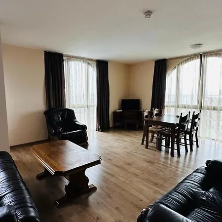 Lägenhetshotell Chateau Del Marina Complex 4*