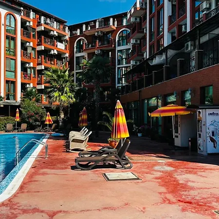 Chateau Del Marina Complex Lägenhetshotell