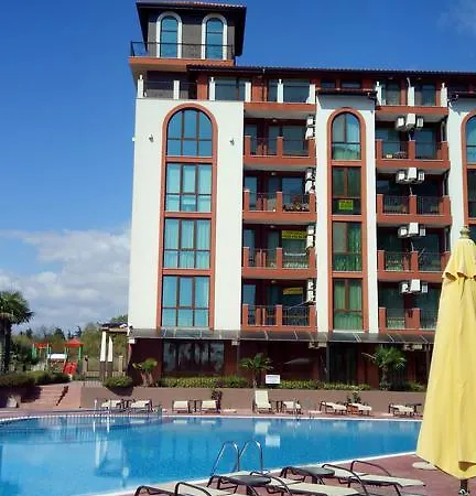 Chateau Del Marina Complex