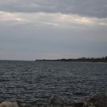 Lägenhetshotell Chateau Del Marina Complex Nesebar