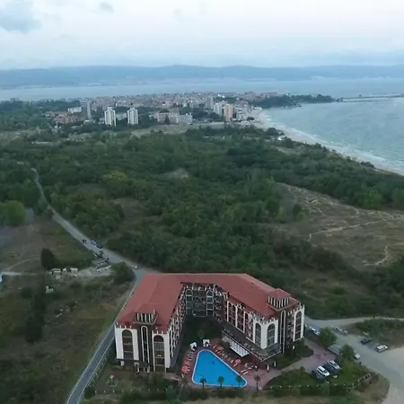 Lägenhetshotell Chateau Del Marina Complex 4*