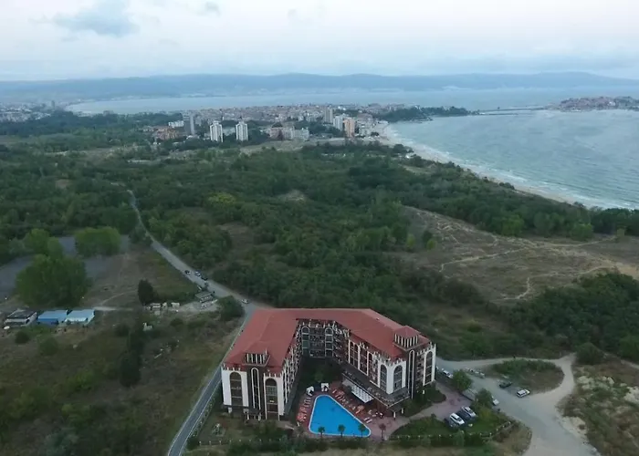 Apart-hotel Chateau Del Marina Complex 4*