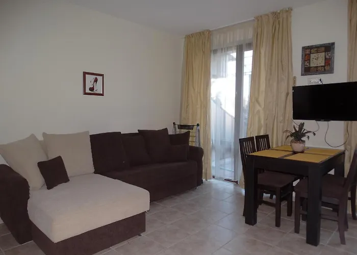 Chateau Del Marina Complex Apart-hotel 4*