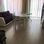 Chateau Del Marina Complex アパートホテル ネセバル