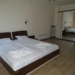 アパートホテル Chateau Del Marina Complex