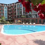 Chateau Del Marina Complex アパートホテル 4*