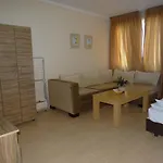 アパートホテル Chateau Del Marina Complex 4*