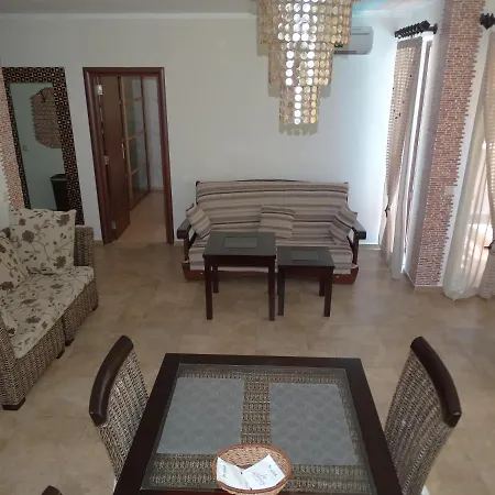 Hotel apartamentowy Chateau Del Marina Complex 2*