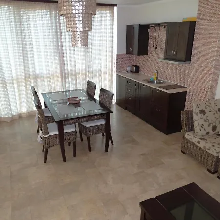 Chateau Del Marina Complex Hotel apartamentowy Nesebyr