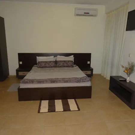 Chateau Del Marina Complex Hotel apartamentowy