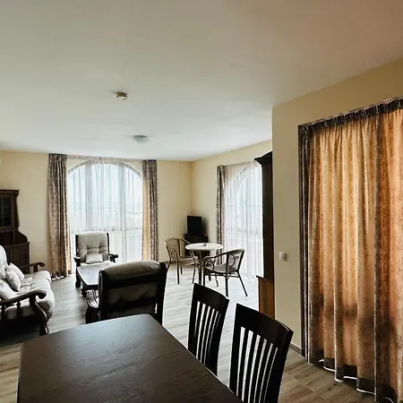 Chateau Del Marina Complex Hotel apartamentowy