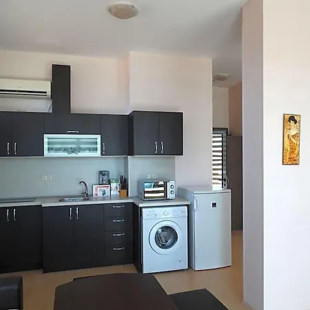 Chateau Del Marina Complex Aparthotel Nesebar
