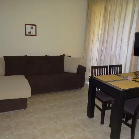 Hotel apartamentowy Chateau Del Marina Complex 2*
