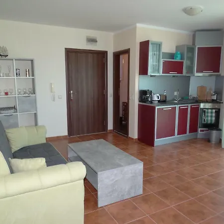 Chateau Del Marina Complex Apartahotel Nesebar