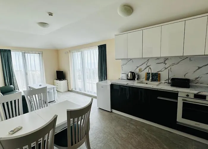 Apartmanhotel Chateau Del Marina Complex Neszebar