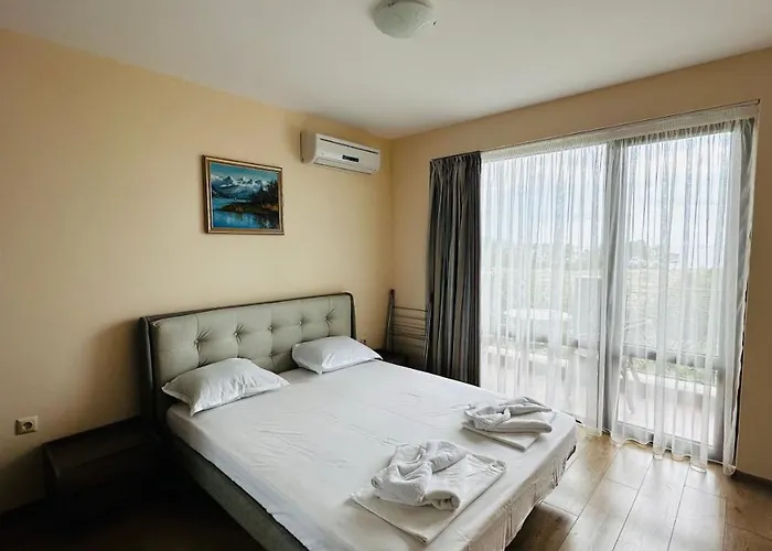 Apartmanhotel Chateau Del Marina Complex