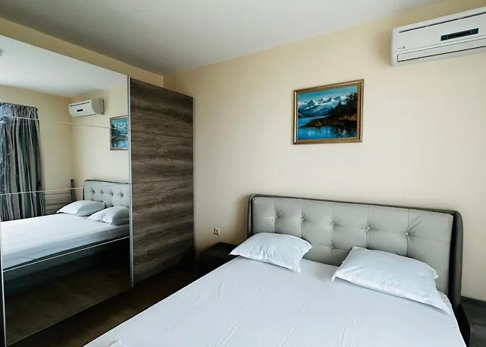 Chateau Del Marina Complex Apartmanhotel Neszebar