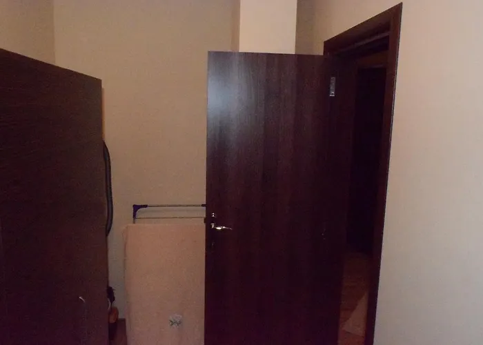 Chateau Del Marina Complex