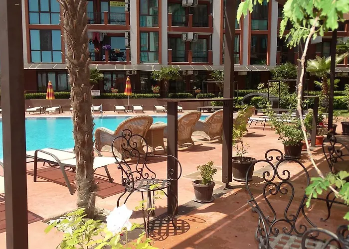 Chateau Del Marina Complex Lejlighedshotel 4*