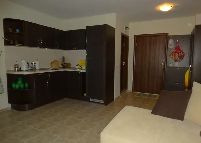 Chateau Del Marina Complex Apartmanhotel Neszebar