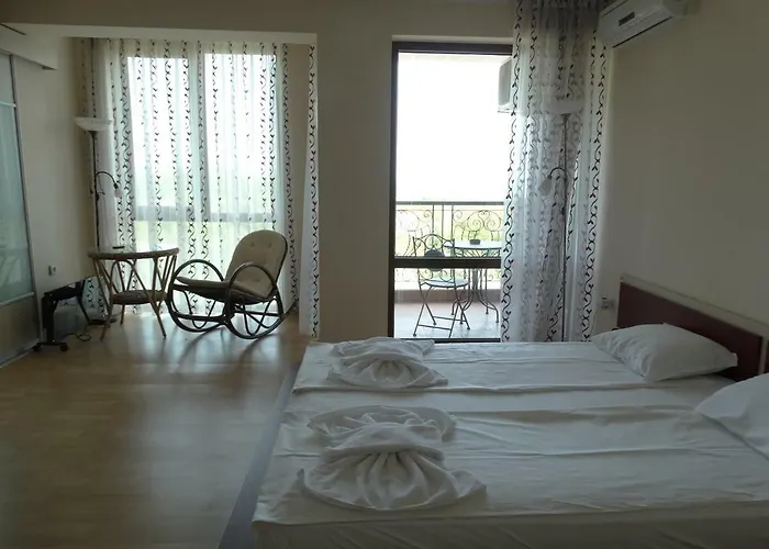 Lejlighedshotel Chateau Del Marina Complex 4*