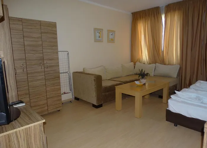 Lejlighedshotel Chateau Del Marina Complex 4*