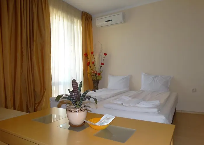 Lejlighedshotel Chateau Del Marina Complex Nessebar